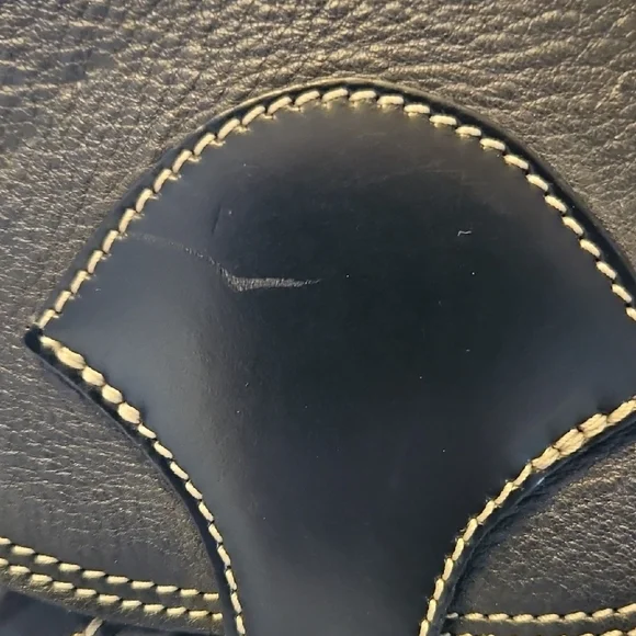 Roots Black Leather Backpack - Picture 9 of 15